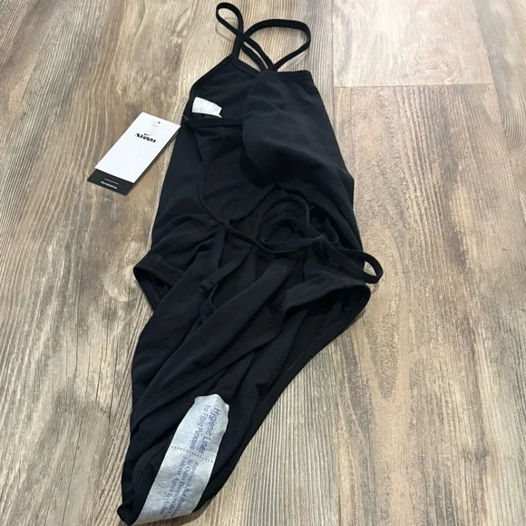 NWT Nike Hydrastrong Lace-Up Tie Back One-Piece - Picture 5 of 6